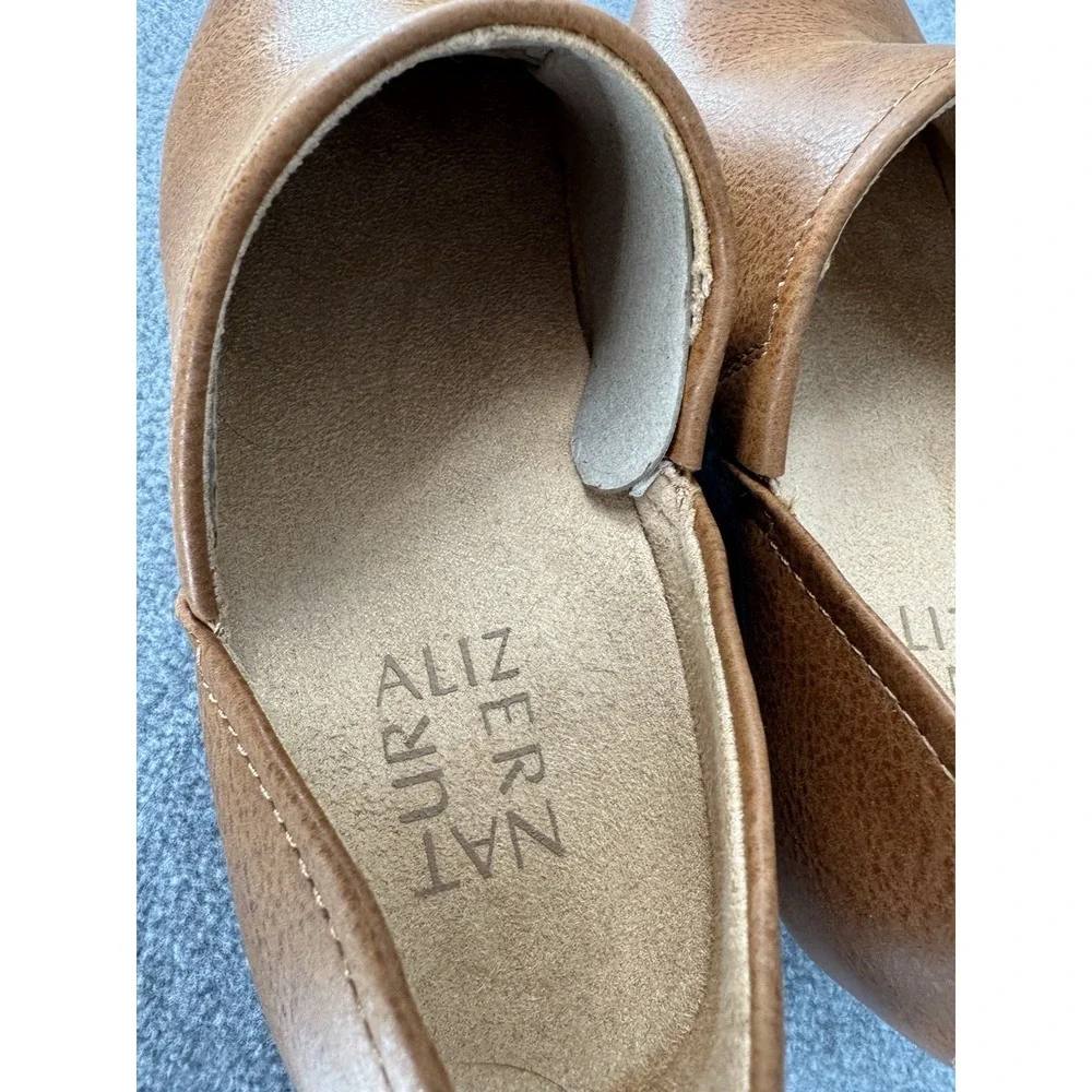 Naturalizer Women's Brown Slip On Loafer Heels Comfort Shoes Size 6M‎